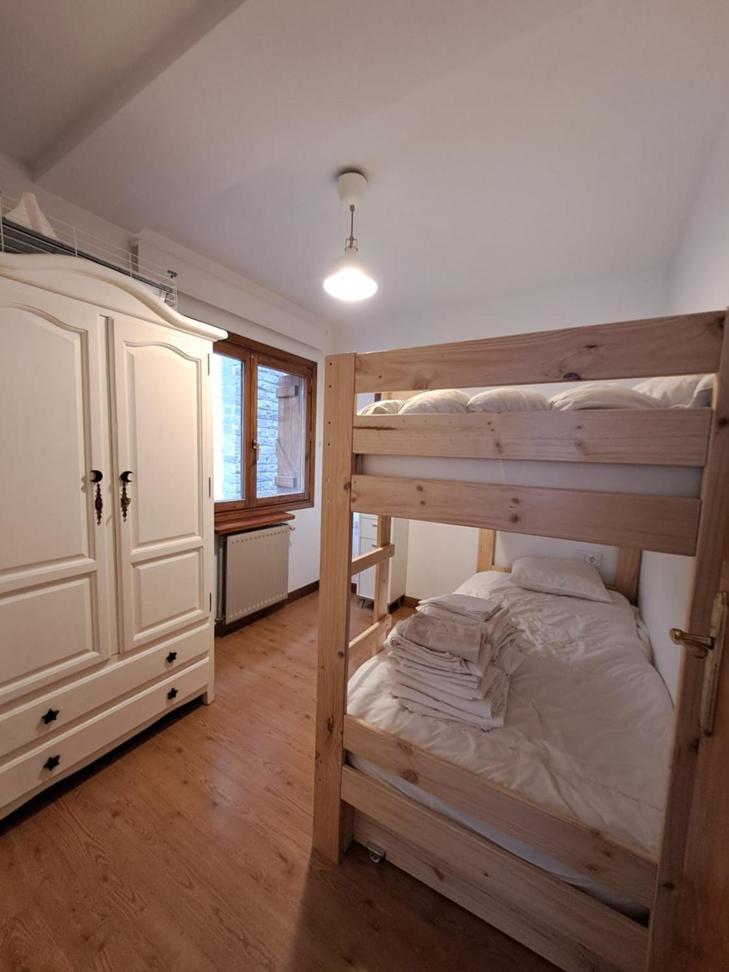 Casa Bihotz - Bonito Y Centrico Apartamento Con Garaje En Sallent Sallent de Gállego Екстериор снимка